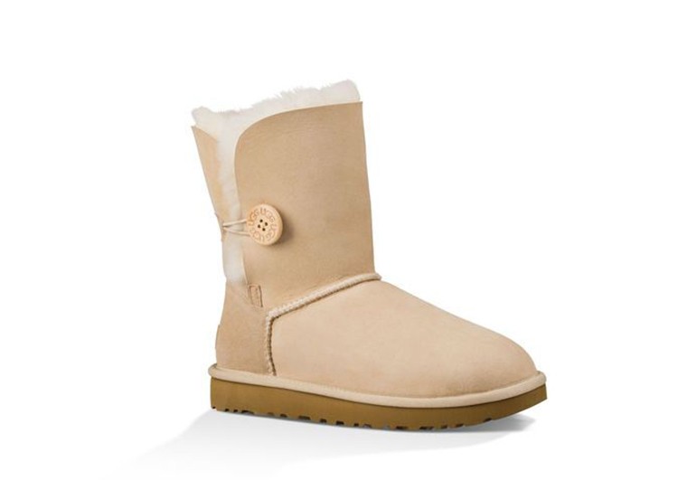 מגפי האגג דגם קלאסי כפתור קצר UGG BAILEY BUTTON SHORT – תמונה 9