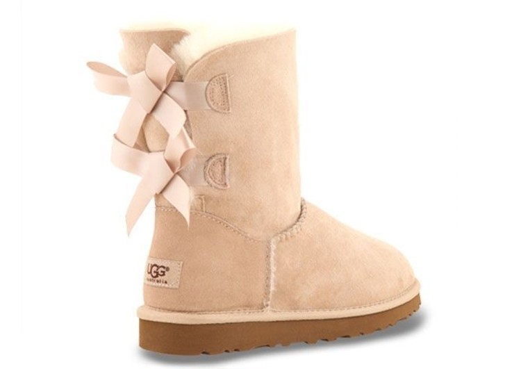 מגפי האגג דגם ביילי באוו קצר UGG BAILEY BOW SHORT – תמונה 8