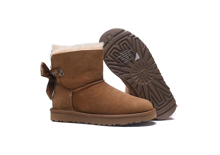 מגפי האגג דגם ביילי מיני סרט נוצץ UGG BAILEY MINI – תמונה 11