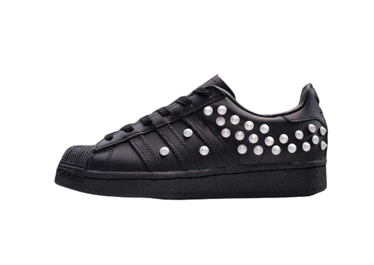 נעלי אדידס-ADIDAS Stan Smith - Black & White Dot