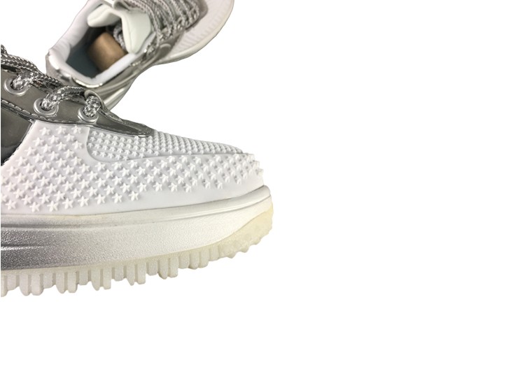 נעלי נייק-NIKE AIR LF1 DUCKBOOT WHITE- SILVER – תמונה 6