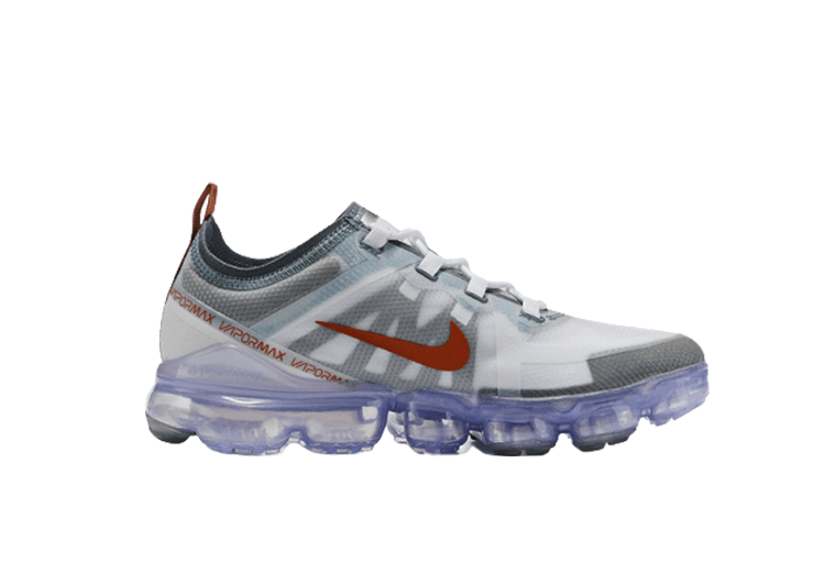 נעלי נייק-NIKE AIR VAPROMAX 2019 - WHITE-GRAY-RED LOGO – תמונה 4