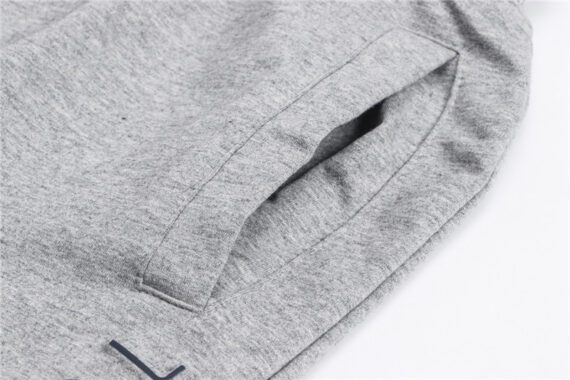 טומי הילפיגר-TOMMY SUIT- Zumthor