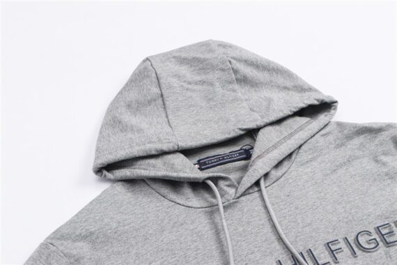 טומי הילפיגר-TOMMY SUIT- Zumthor