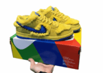 נעליי נייק-NIKE SB DUNK LOW PRO QS - Yellow & Blue Logo