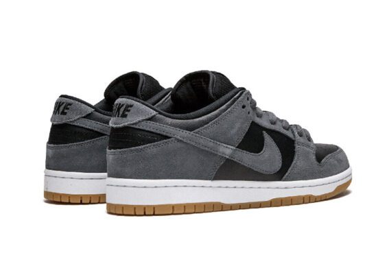 נעליי נייק-NIKE SB DUNK LOW PRO QS - Gray & Black