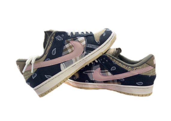 נעליי נייק-NIKE SB DUNK LOW PRO QS - Roman Coffee & Black
