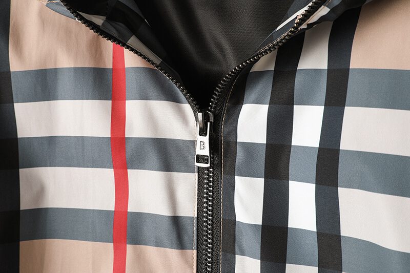 ברברי - BURBERRY JACKET- Grain Brown White & Black – תמונה 3