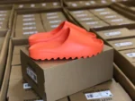 אדידס כפכפי ייזי Adidas Yeezy Slide Onyx Orange