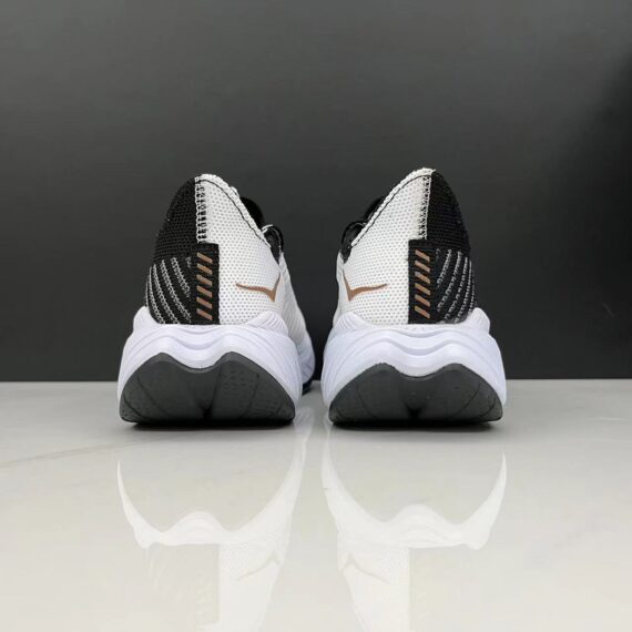 נעלי הוקה-HOKA ONE ONE CARBON X3 Black