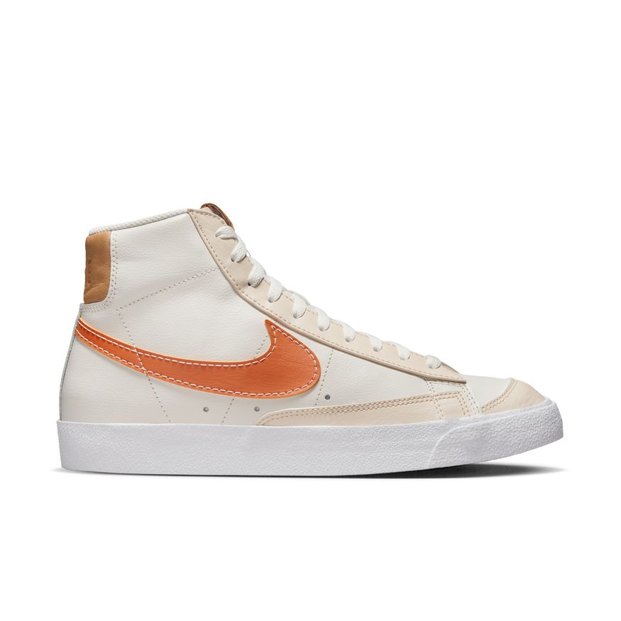 נייק בלייזר גבוהות- NIKE BLAZER MID '77 VINTAGE WHITE ORANGE