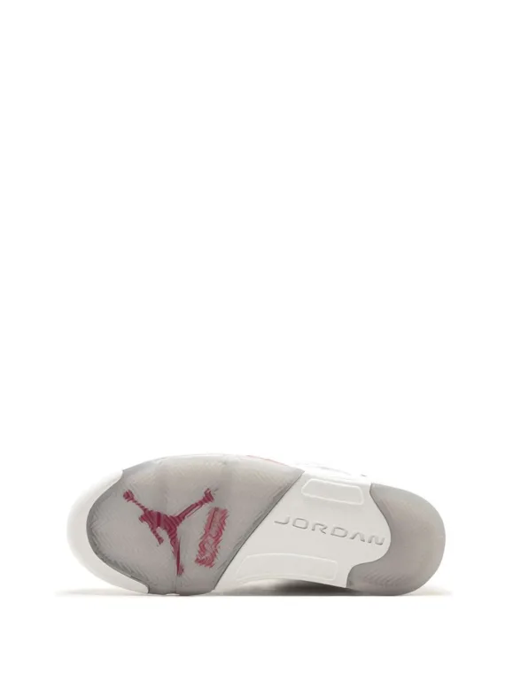 NIKE x Supreme Air Jordan 5 Retro sneakers