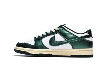 NIKE SB Dunk Low "Vintage Green"