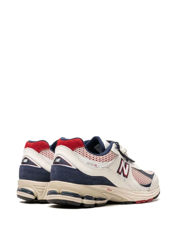 ניו באלאנס - New Balance 2002 R Sea Salt/Team Red sneakers