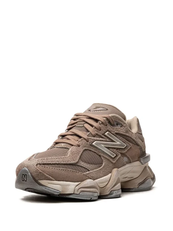 ניו באלאנס- New Balance 9060 "Mushroom Brown" Sneakers
