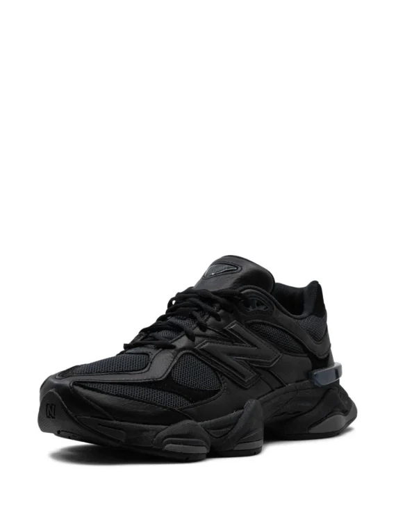 ניו באלאנס- New Balance 9060 "Black" Sneakers