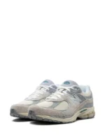 ניו באלאנס - New Balance 2002 R Linen sneakers