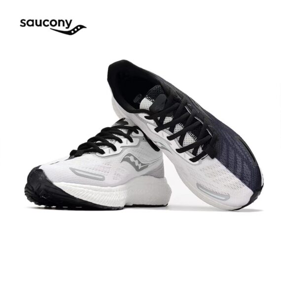 נעלי סאקוני - Saucony Triumph Black White