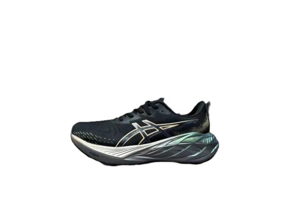 נעלי אסיקס - ASICS Novablast 4 BLACK WHITE MIX