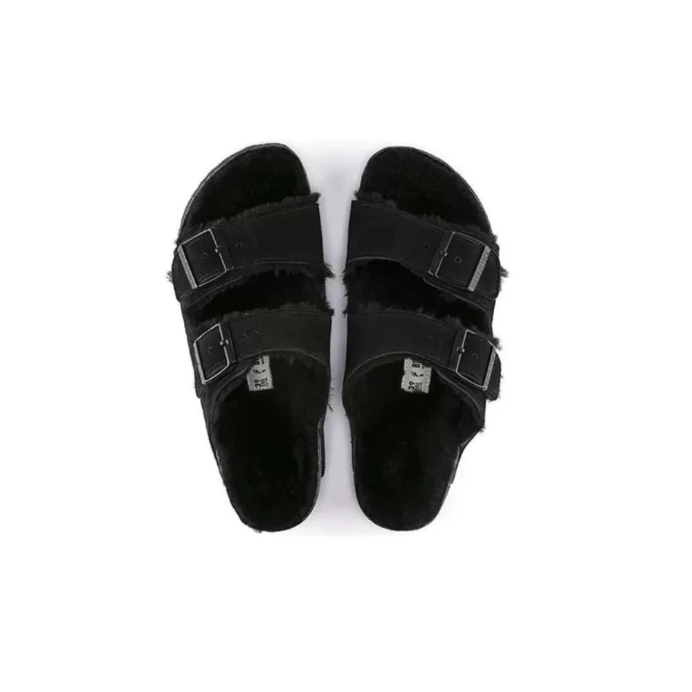 כפכפי בירקנשטוק | Birkenstock Arizona fur All Black – תמונה 3