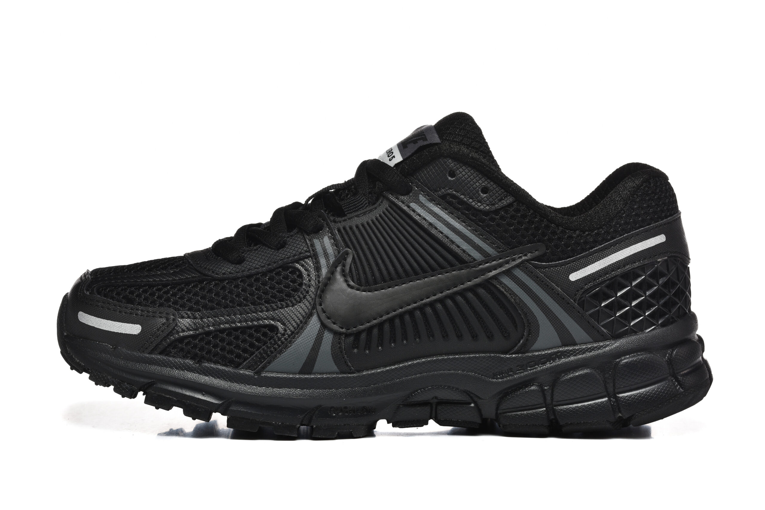 נעלי נייק-Nike Air Zoom Vomero 5 BLACK