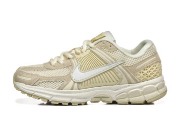 נעלי נייק-Nike Air Zoom Vomero 5 SILVER YELLOW