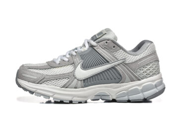 נעלי נייק-Nike Air Zoom Vomero 5 SILVER