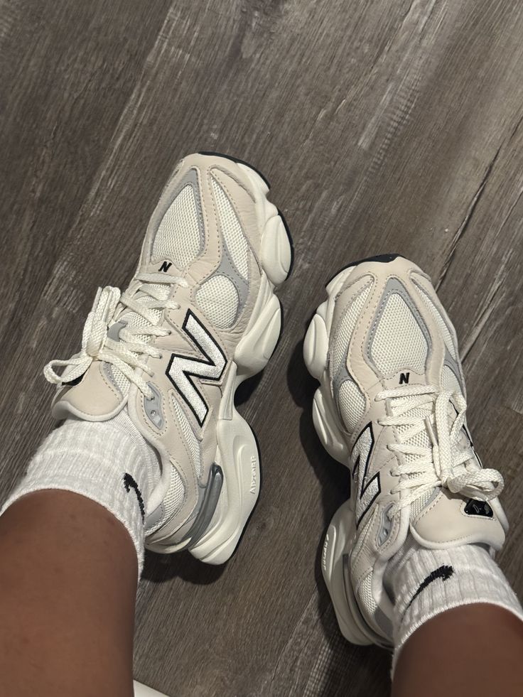 New Balance 9060