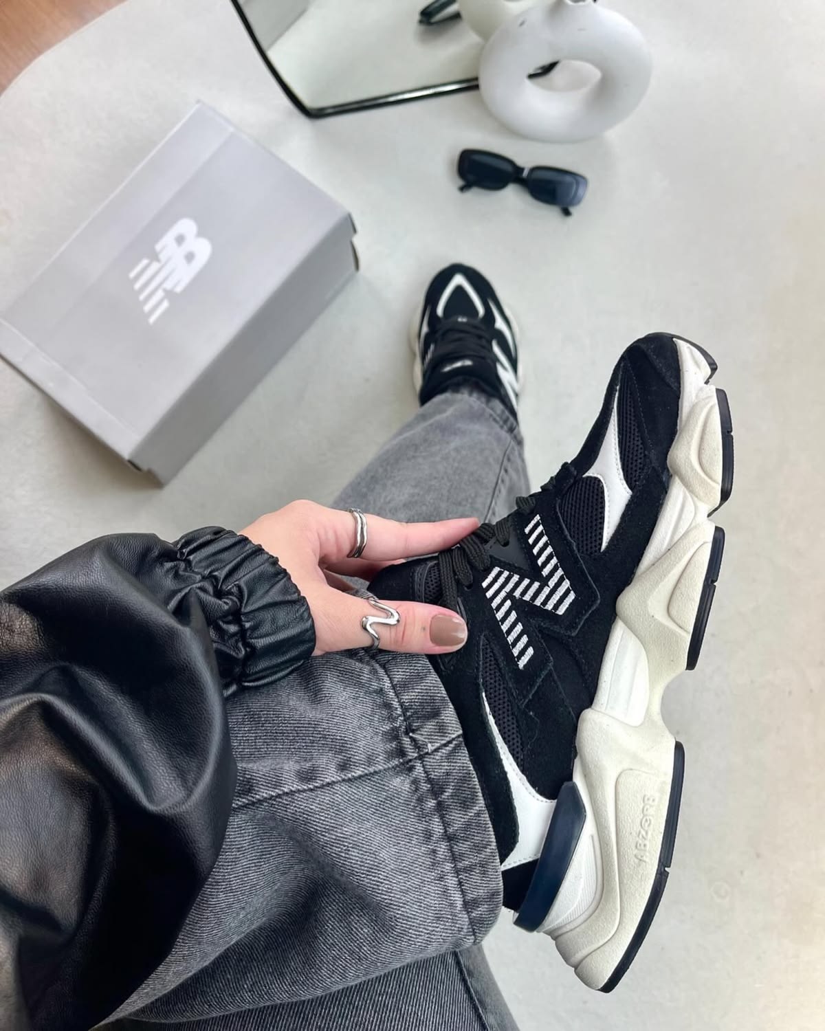 New Balance 9060
