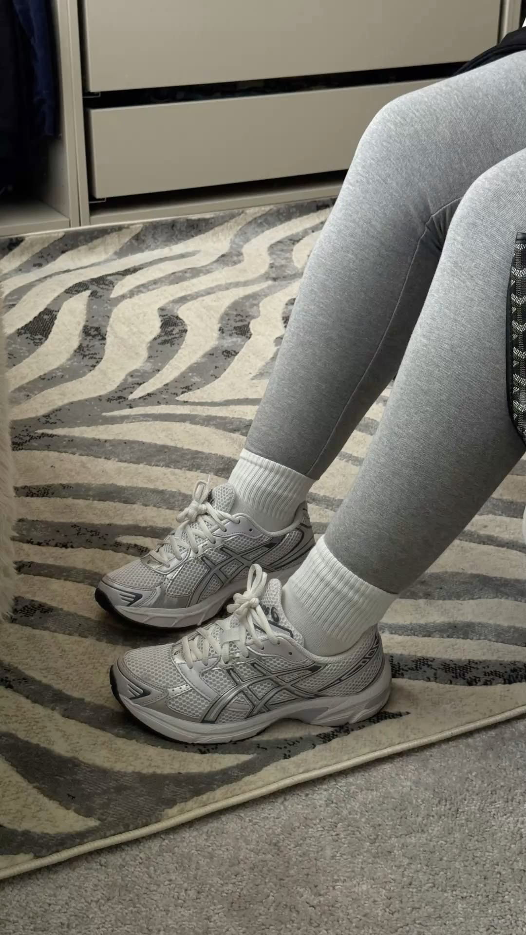 ASICS - תמונות לקוחות והמחשות