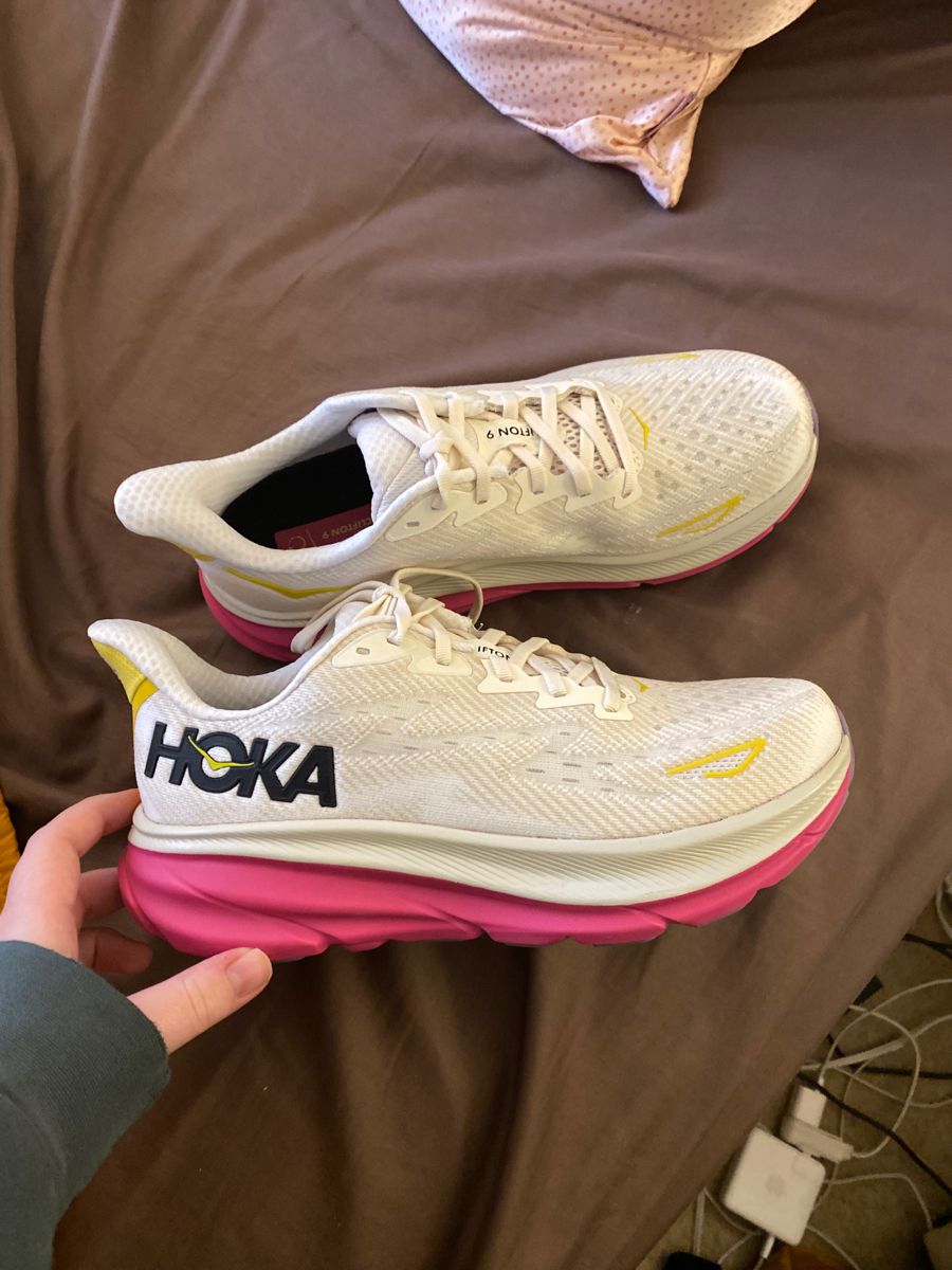 HOKA - תמונות לקוחות והמחשות