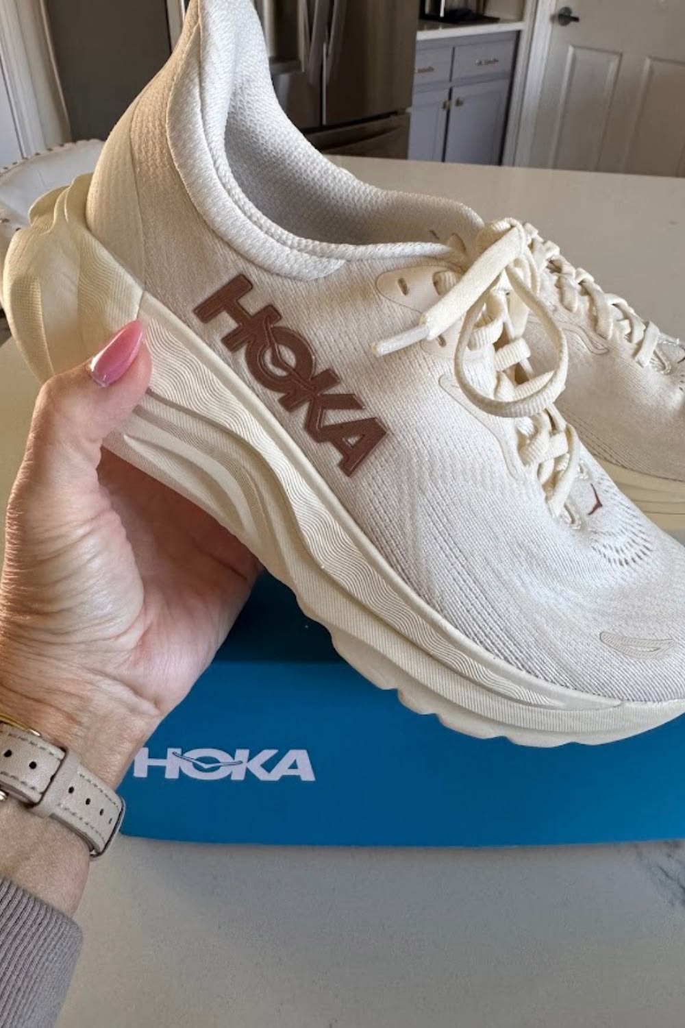 HOKA - תמונות לקוחות והמחשות